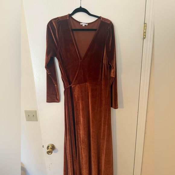 Baltic Born velvet wrap dress - Picture 1 of 3